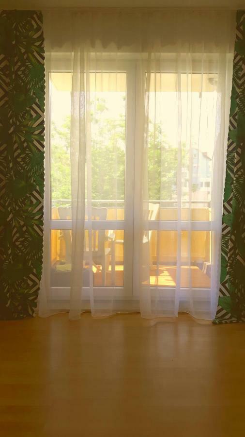 Schoene Ferienwohnung. Naehe Playmobil Und Messe Nbg Fuerth Exterior foto